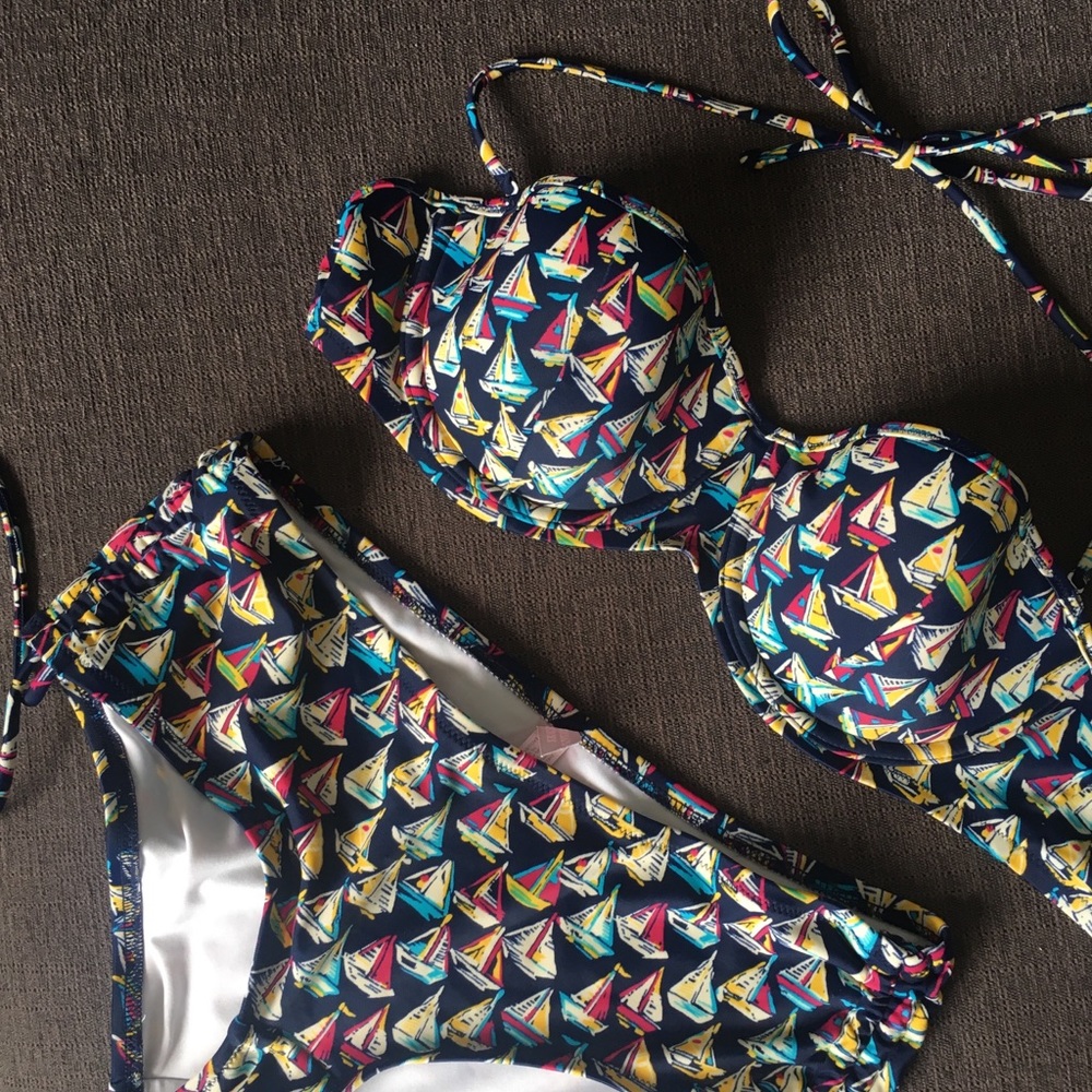New VS pinup style bikini 36C/S ☀️SUMMER SALE☀️